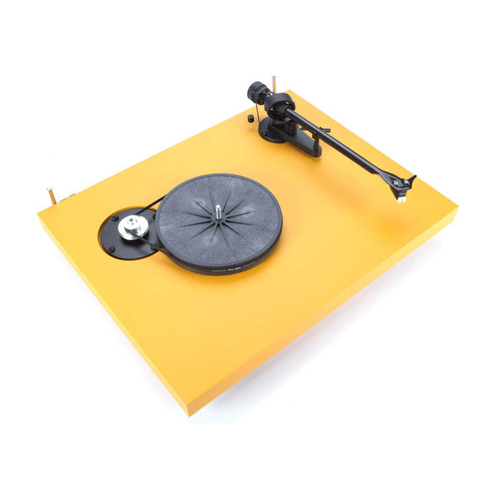 Pro-Ject Debut carbon EVO | Table tournante - Cartouche Rouge Ortofon 2M - Jaune Satiné-Sonxplus St-Sauveur