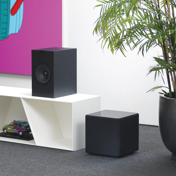 KEF Kube 8B | Caisson de graves - 8po - 300 Watts RMS - Noir-Sonxplus St-Sauveur